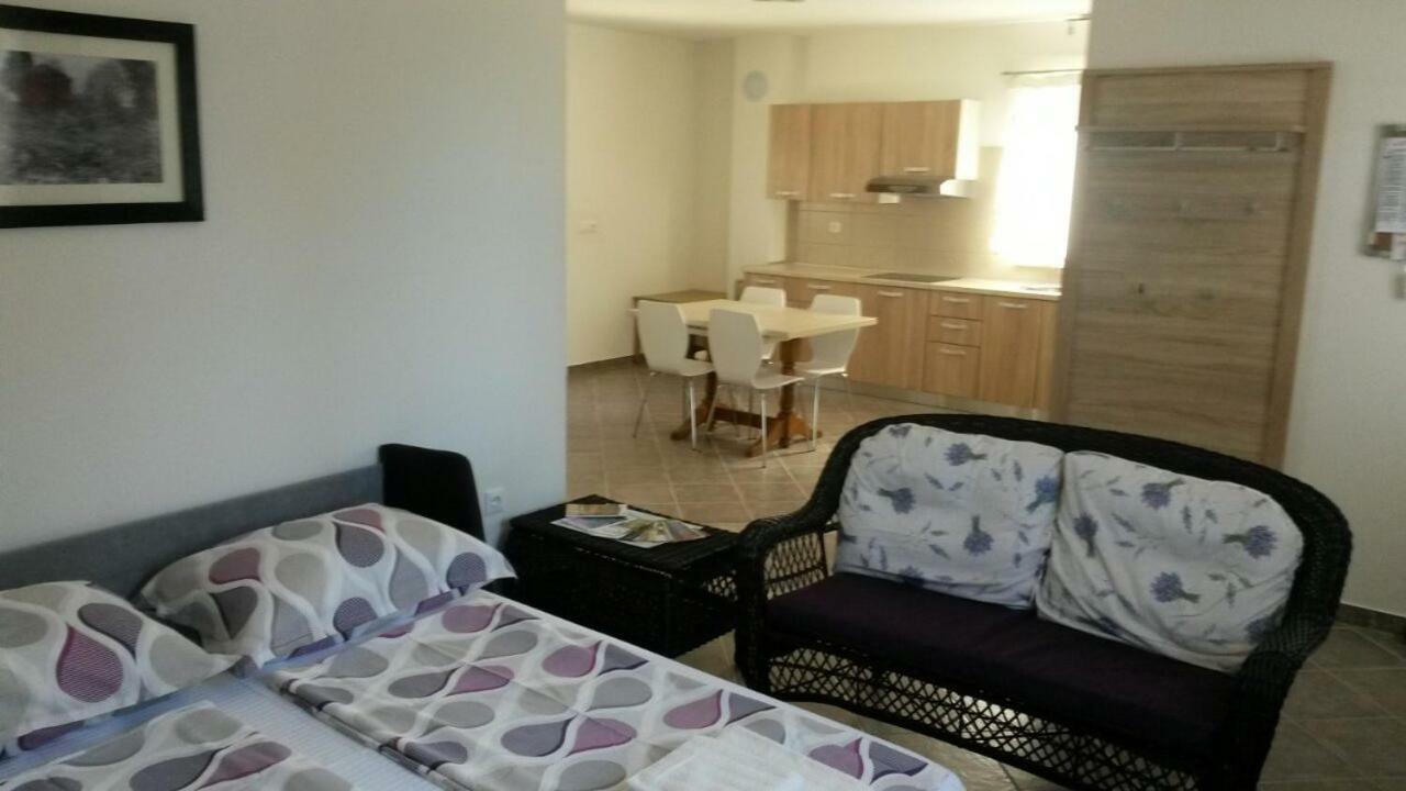 Abba Apartment Sveti Lovreč Pazenatički Exterior foto